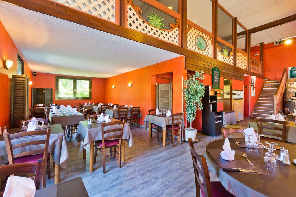 Logis Albhotel Grill Alby-sur-Cheran Bagian luar foto