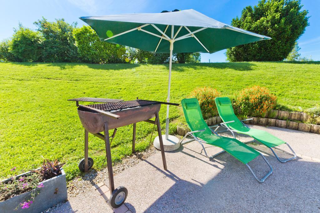 Logis Albhotel Grill Alby-sur-Cheran Bagian luar foto