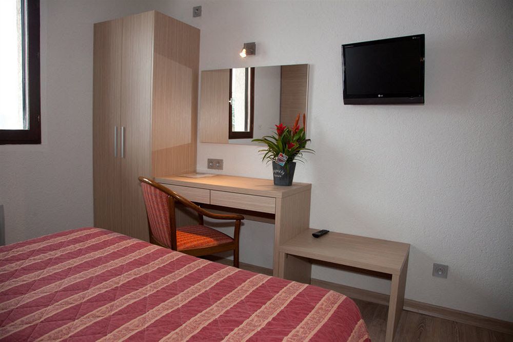 Logis Albhotel Grill Alby-sur-Cheran Bagian luar foto