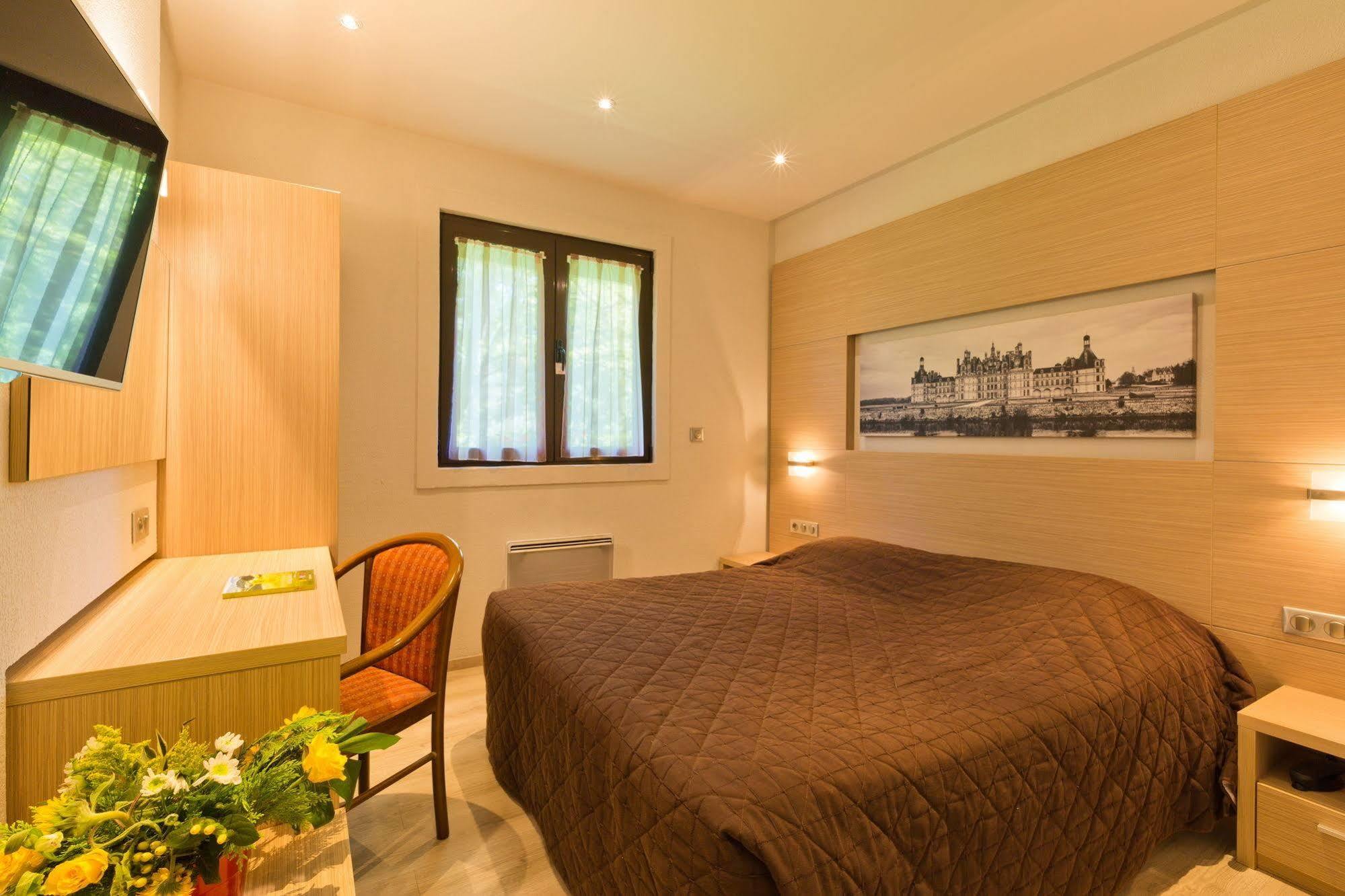 Logis Albhotel Grill Alby-sur-Cheran Bagian luar foto